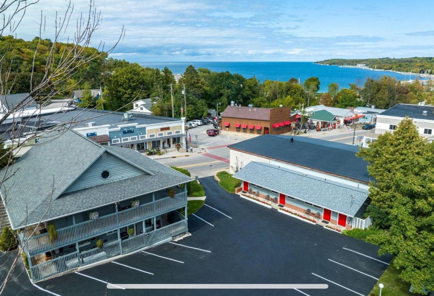 Downtown Inn Sister Bay Exterior foto