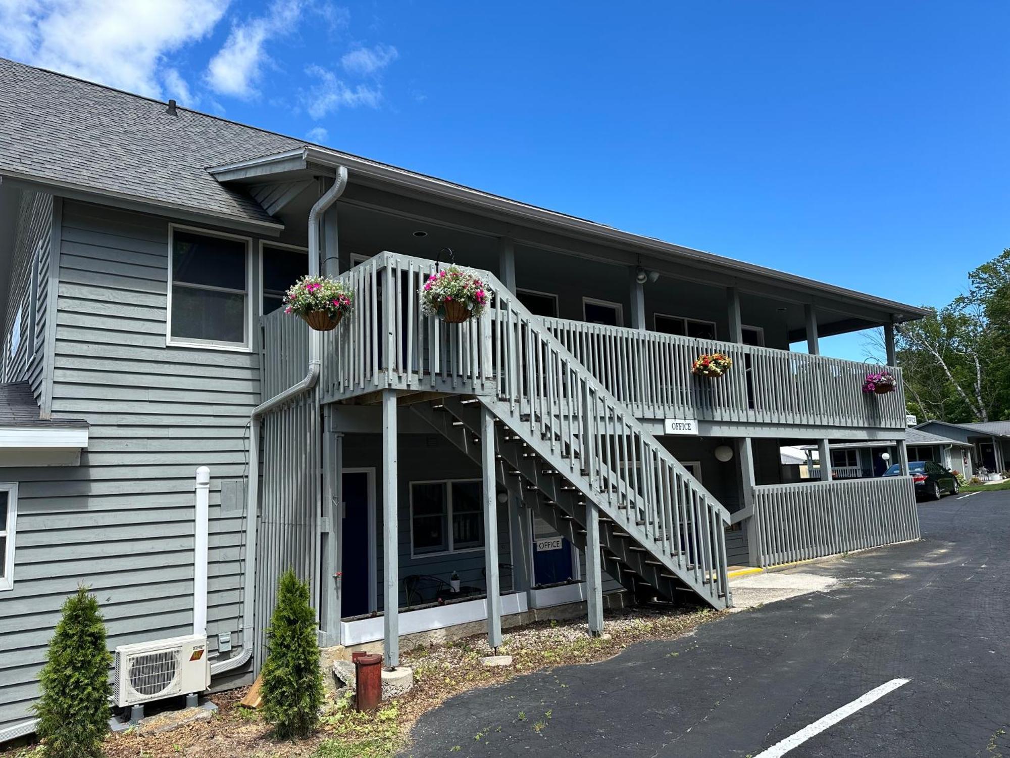 Downtown Inn Sister Bay Exterior foto